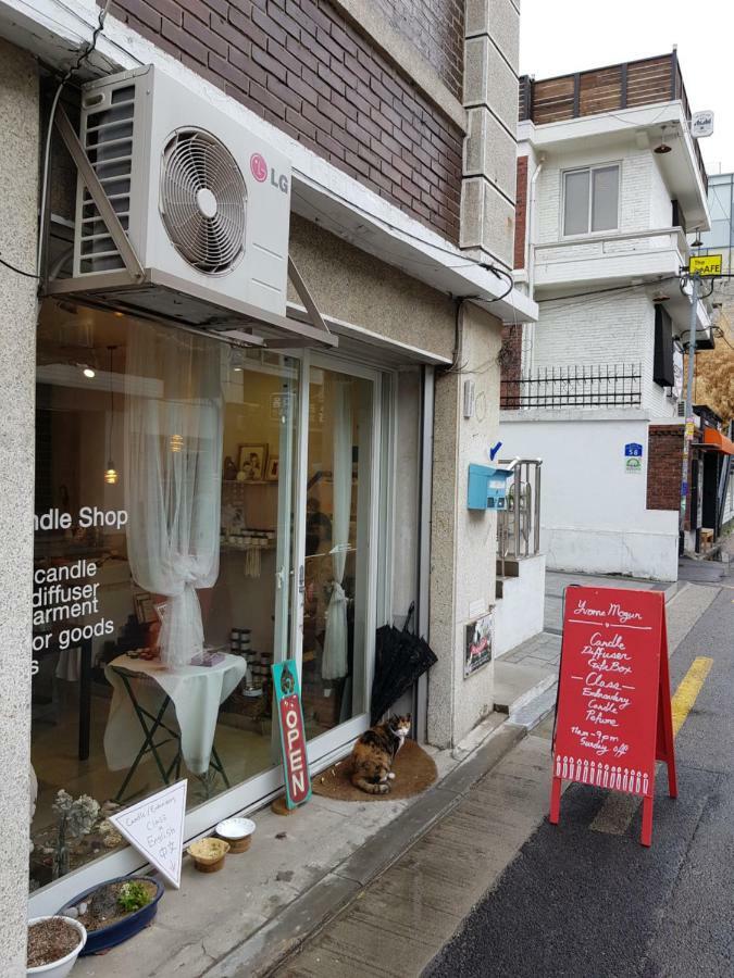 Апартаменти Lovely House Hongdae Сеул Екстер'єр фото